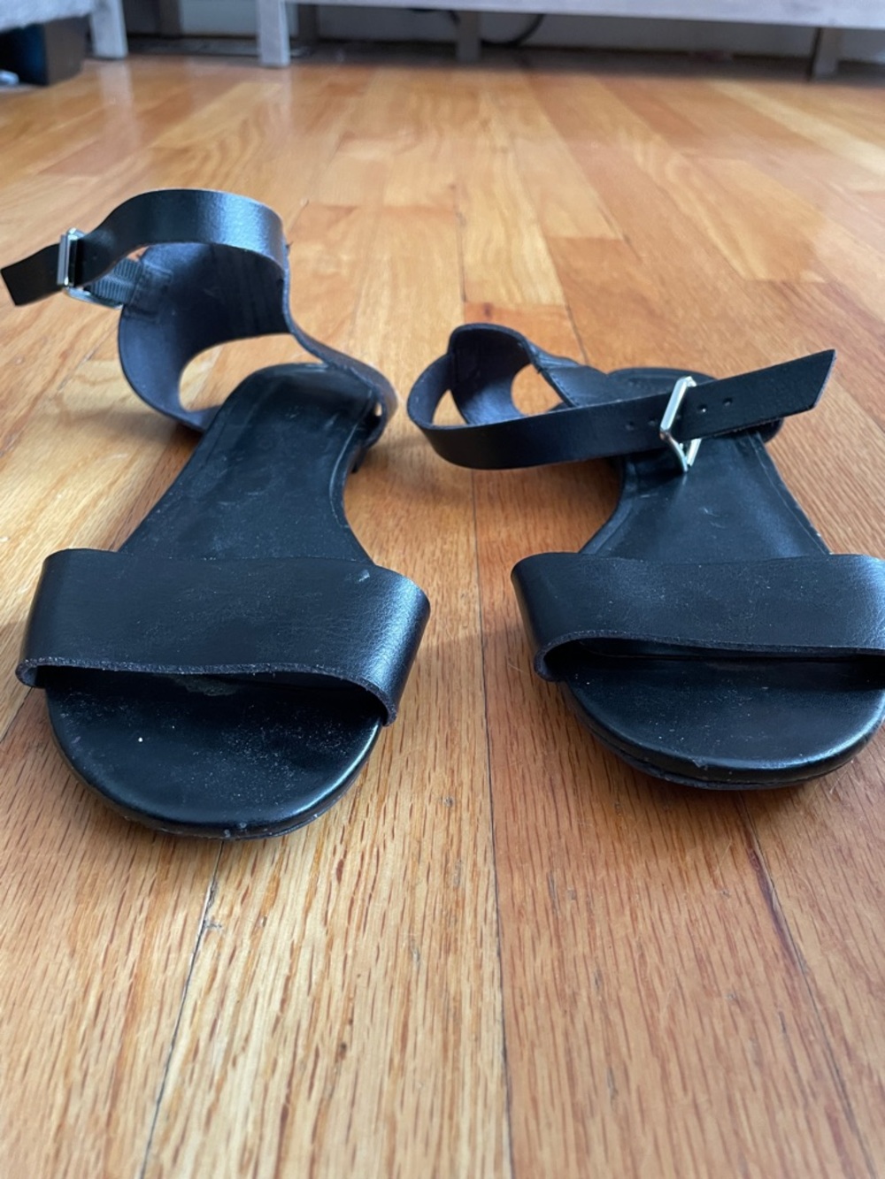 Express Sandals - Picture 3 of 5